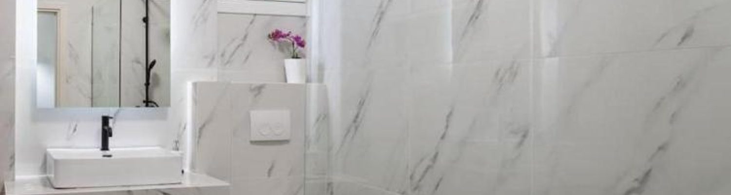 downtown exarchia bathroom