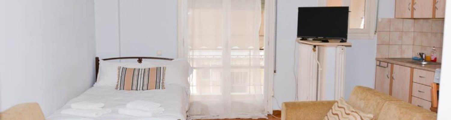 koukaki studio living room